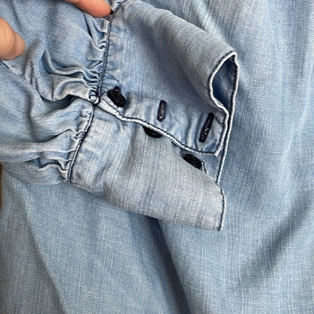 Who what wear denim blue off the shoulder blouse size M - Picture 3 of 8